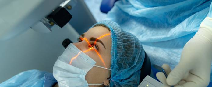 Augenkorrektur durch Laser